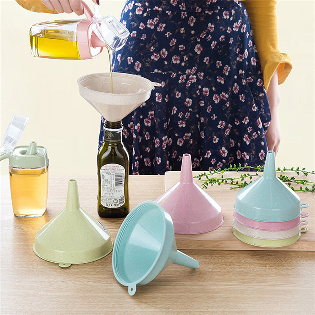 Kitchen Gadgets Green - Household Funnel Green Size L Plastic